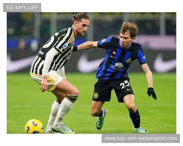 尤文图斯弗拉霍维奇左脚劲射，皮球直挂上角——见证意大利足球的奇迹时刻